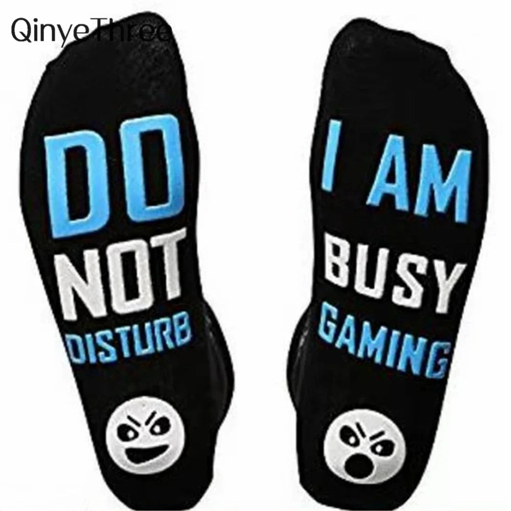 Calcetines Gamer con Mensajes Divertidos – Calcetines Antideslizantes "Do Not Disturb, I Am Gaming" Regalo Original para Jugadores