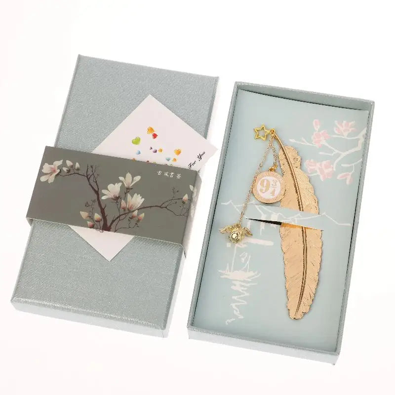 Marcapáginas Pluma Metálica Vintage - Dijes de Fantasía