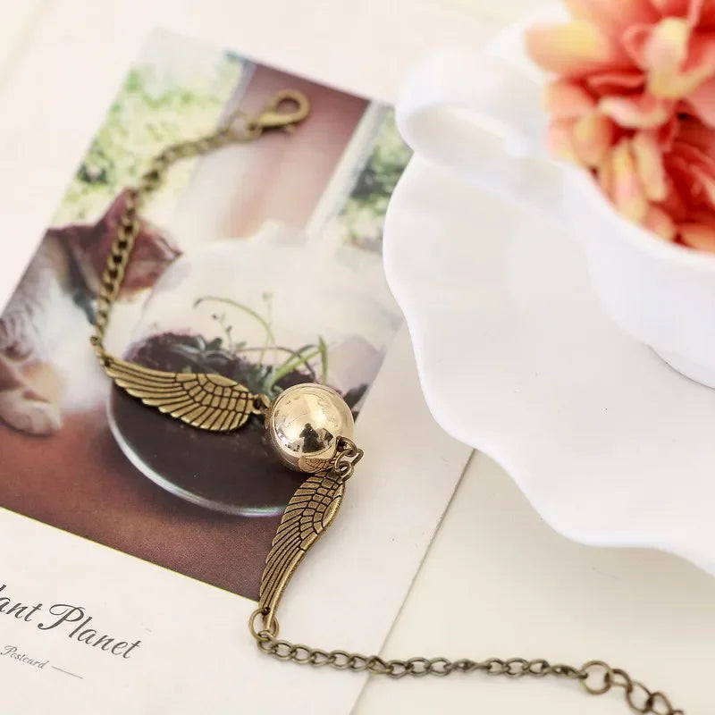 Pulsera Snitch Dorada Mágica – Accesorio Potterhead Imprescindible