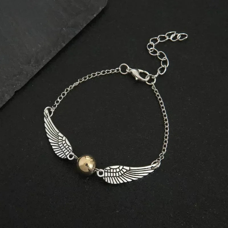 Pulsera Snitch Dorada Mágica – Accesorio Potterhead Imprescindible
