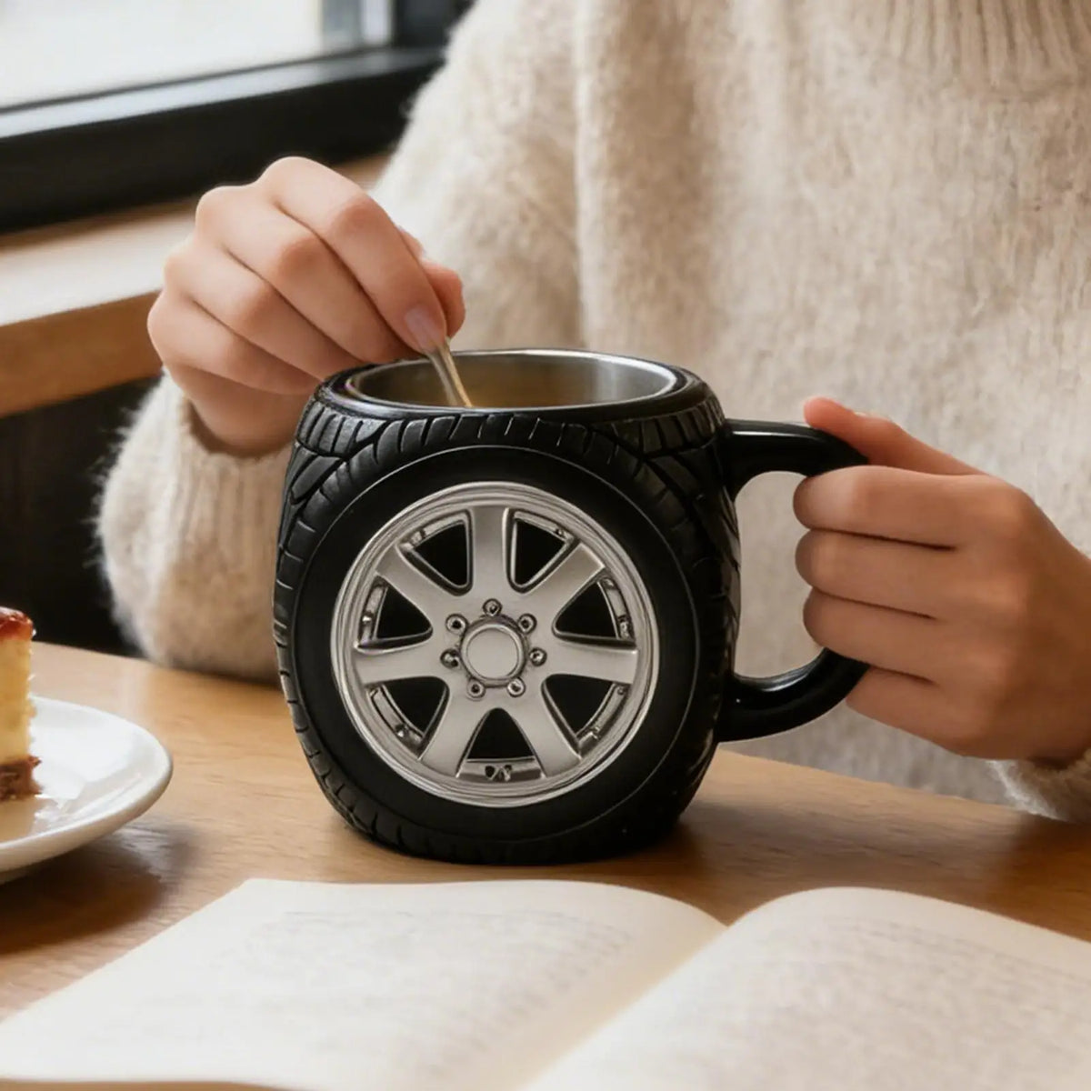 Taza Neumático de Resina y Acero Inoxidable 300ml | Taza Térmica Coche